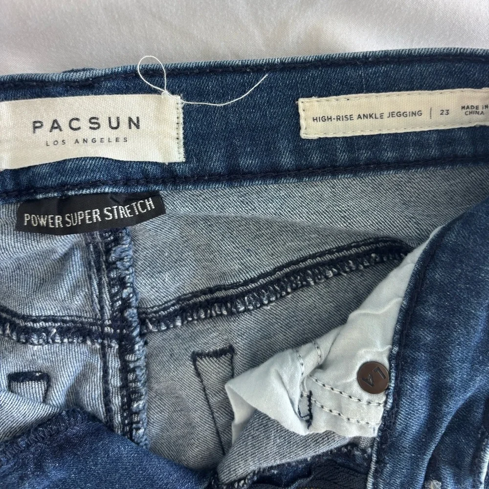PacSun High Rise Destressed Power Super Stretch Ankle Skinny Raw Hem Size 23 - Picture 3 of 8